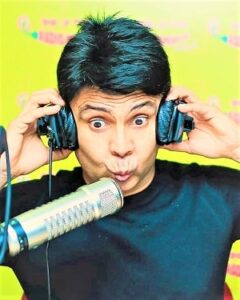 rj naved salary