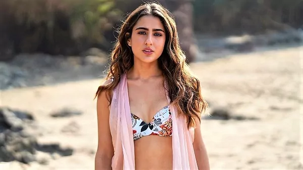 Sara Ali Khan Height, Age, Brother, Father, Wiki & Net Worth