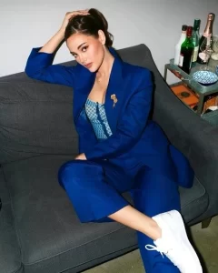 Catriona Gray Height photos