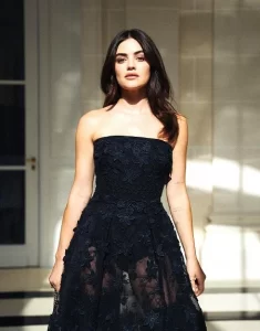 Lucy Hale photos