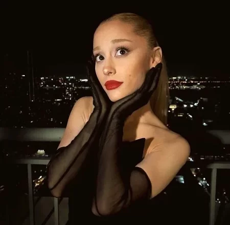 Ariana Grande Height, Age, Husband, Parents, Siblings, Wiki & Net Worth