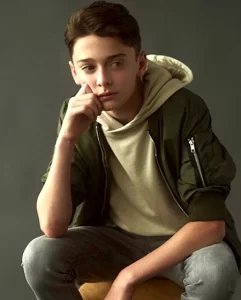 Noah Schnapp pictures