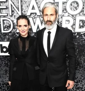 winona ryder and scott mackinlay hahn photos