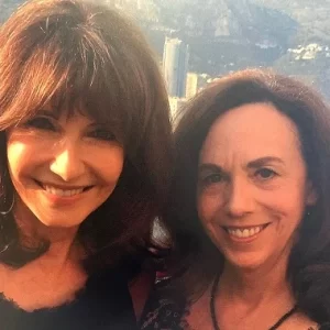 Mary Steenburgen sister photos