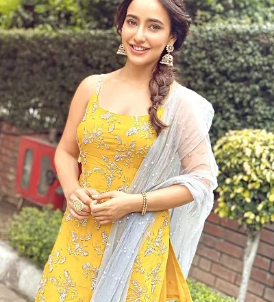 Neha Sharma Height, Age, Birthday, Boyfriend, Biography & Net Worth