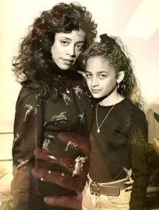 Nicole Richie mother photos