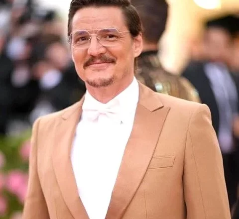 Pedro Pascal Height, Age, Birthday, Girlfriend, Biography & Net Worth