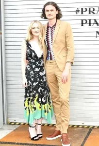 dakota fanning and henry frye photos