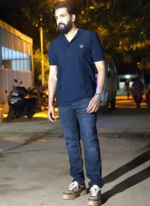 Santhanam Height photos