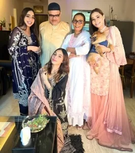 Sara Khan family photos