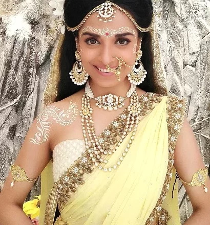 Pooja Sharma Height, Age, Birthday, Husband, Biography & Net Worth