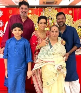 rupali ganguly family photo