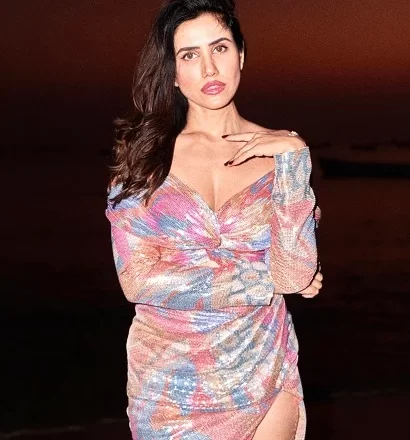 Sonnalli Seygall Height, Weight, Eye Color, Hair Color & Measurements