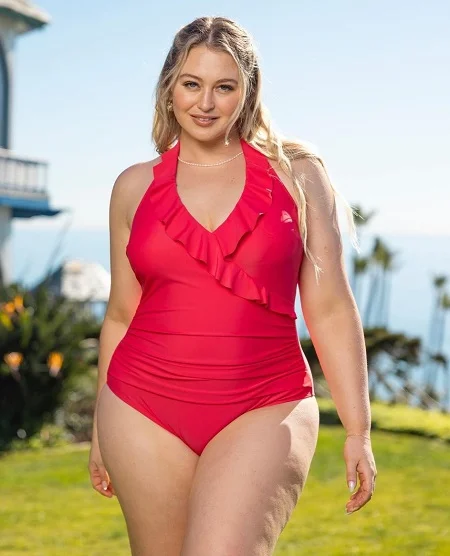 Iskra Lawrence Height