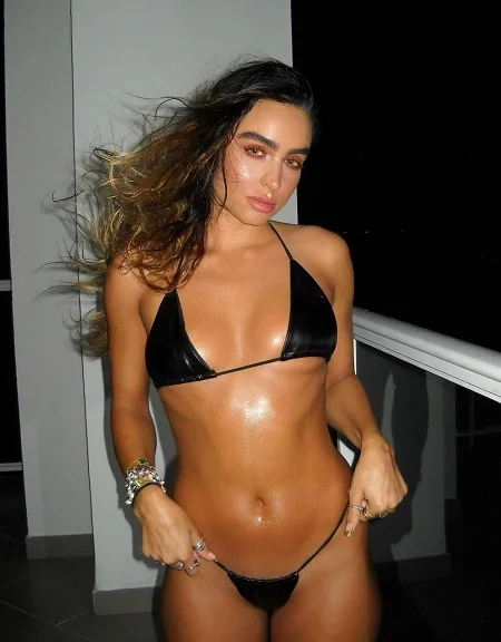 Sommer Ray sexy photos