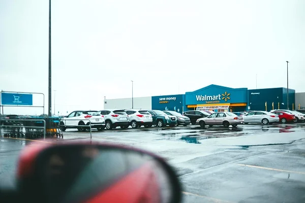 Walmart rolls back DEI programs Amid Political Pressure