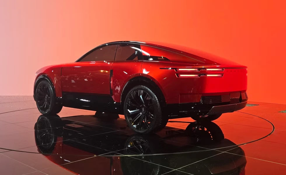 Toyota Could Put a Twin-Turbo V-12 Hybrid in the Century Coupe